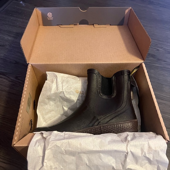 LaCrosse Women Chelsea Grange 5” Classic Brown Brown Rain Boots size 8 BRAND NEW - Picture 2 of 4